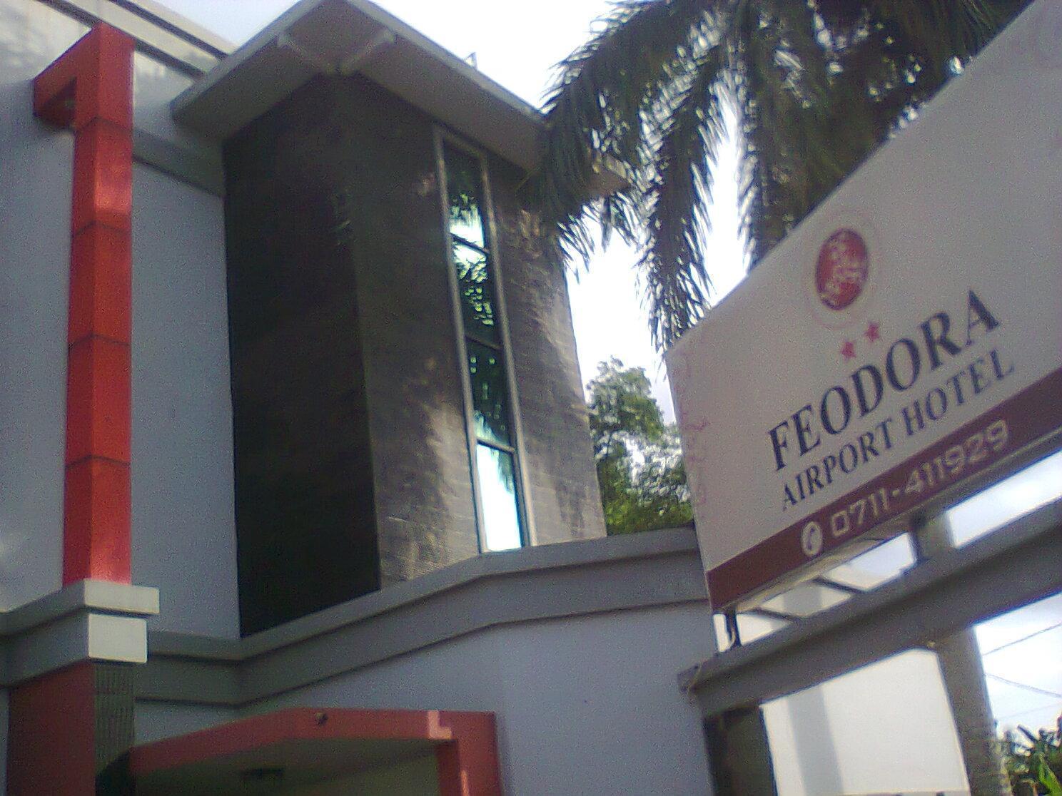 Feodora Airport Hotel Palembang Kültér fotó