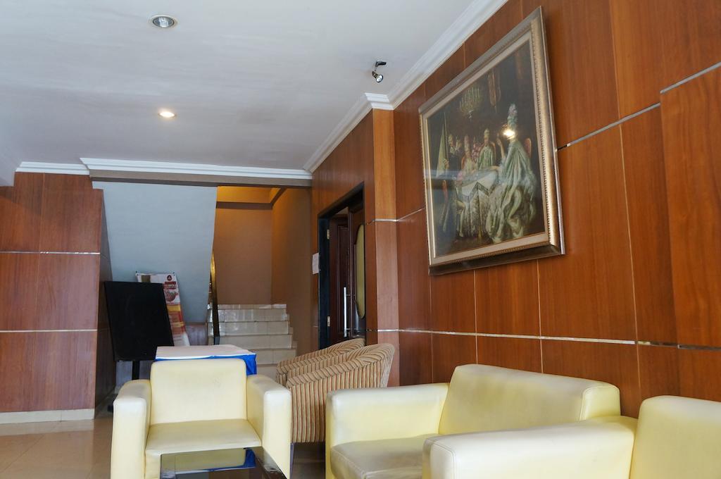 Feodora Airport Hotel Palembang Kültér fotó