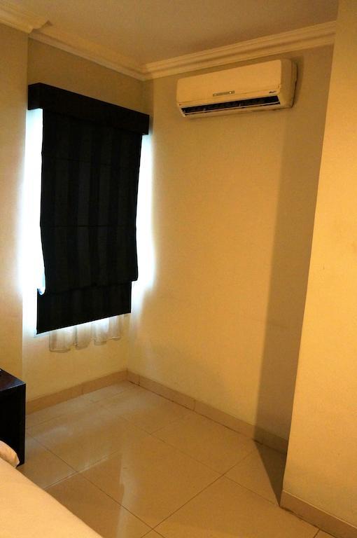 Feodora Airport Hotel Palembang Kültér fotó