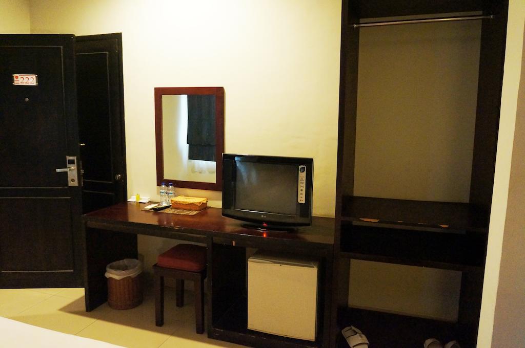Feodora Airport Hotel Palembang Kültér fotó