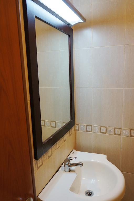 Feodora Airport Hotel Palembang Kültér fotó